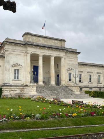 L'Insolite Saintes Exterior photo